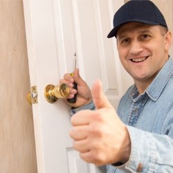 Locksmith Services in 78522